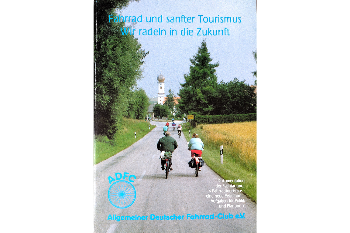 Dokumentation der Fachtagung "Fahrradtourismus - Aufgaben für Politik und Planung" im März 1991 in Rosenheim Dokumentation der Fachtagung "Fahrradtourismus - Aufgaben für Politik und Planung" im März 1991 in Rosenheim