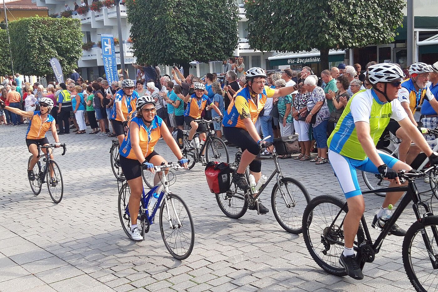 Die ADFC-Tourtruppe im Ziel