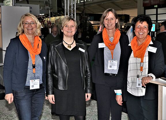 Das Team vom ADFC Bayern (v.l.n.r.): Gabriele Irrek, Bernadette Felsch, Petra Husemann-Roew, Rosi Brühl