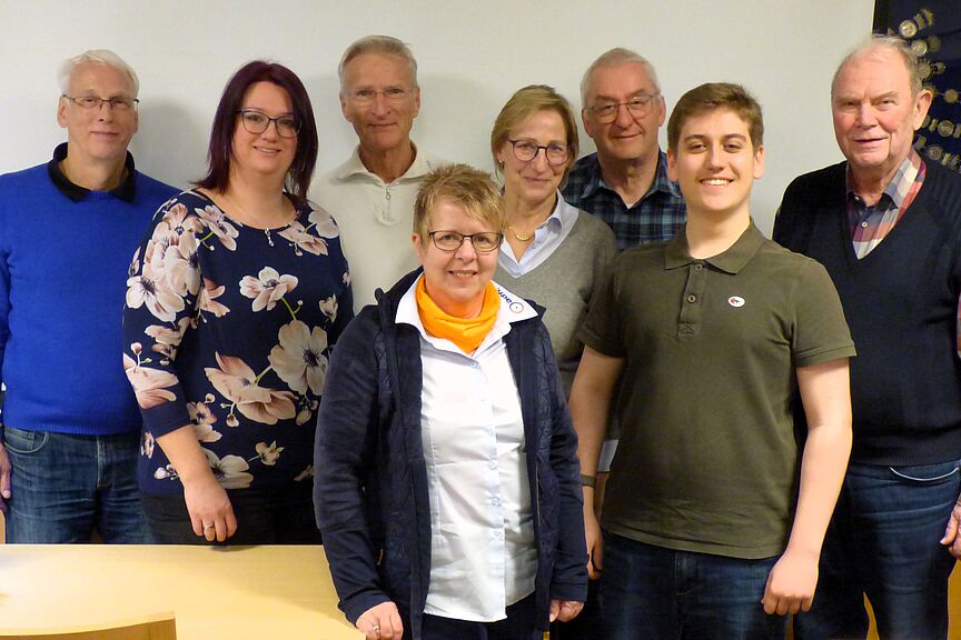 Der Vorstand des ADFC Pfaffenhofen (v.l.n.r.): Karsten Heede, Sarah Lönhard, Michael Brusdeilins, Uschi Feyrer-Ziob (Vorstand ADFC Bayern), Ines Brusdeilins, Siegmund Hornig, Alex Schmidt, Klaus Rötting