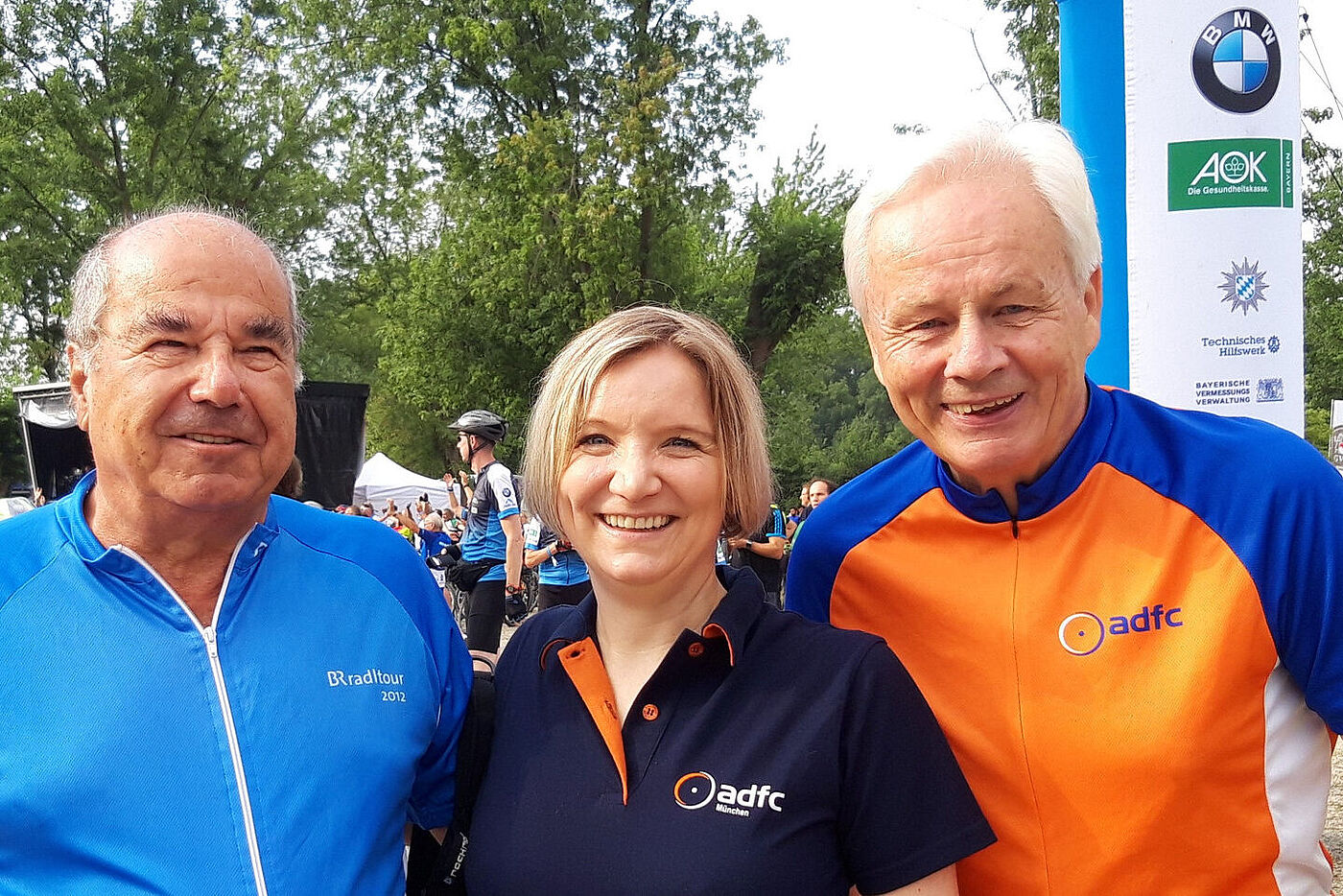 BR-Radltourvater und -Gründer "Toto" Gaitanides, ADFC-Landesvorsitzende Bernadette Felsch, Lutz Bäucker