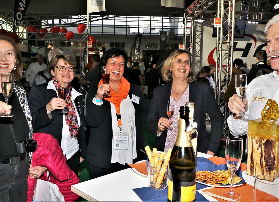 Goldenes Pedal 2020 Umtrunk am ADFC-Stand auf der Messe f.re.e