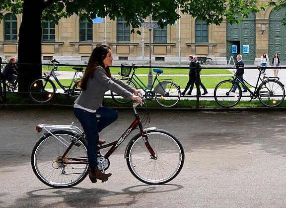  Radlerin in München