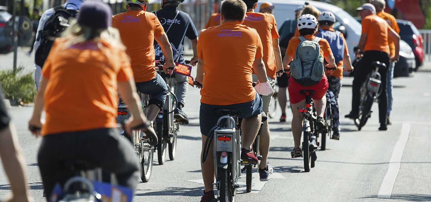 Gruppe von Radfahrenden