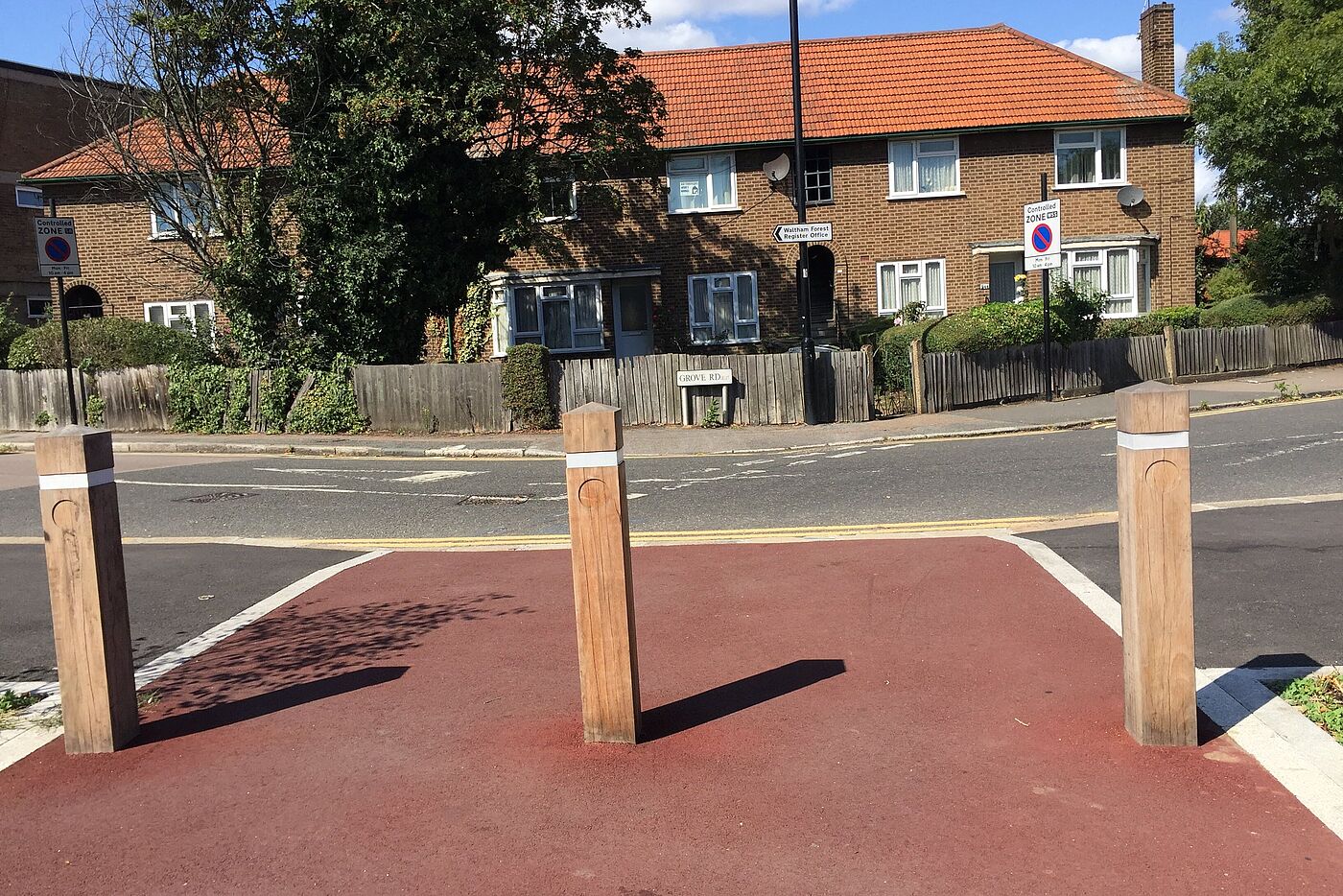 Mini-Hollands in London: Durchfahrt auf Rad- und Fussverkehr begenzt.